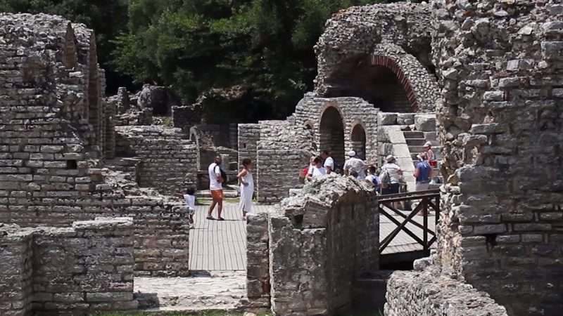 Qyteti i Butrintit atraksion për vizitorët (VIDEO)