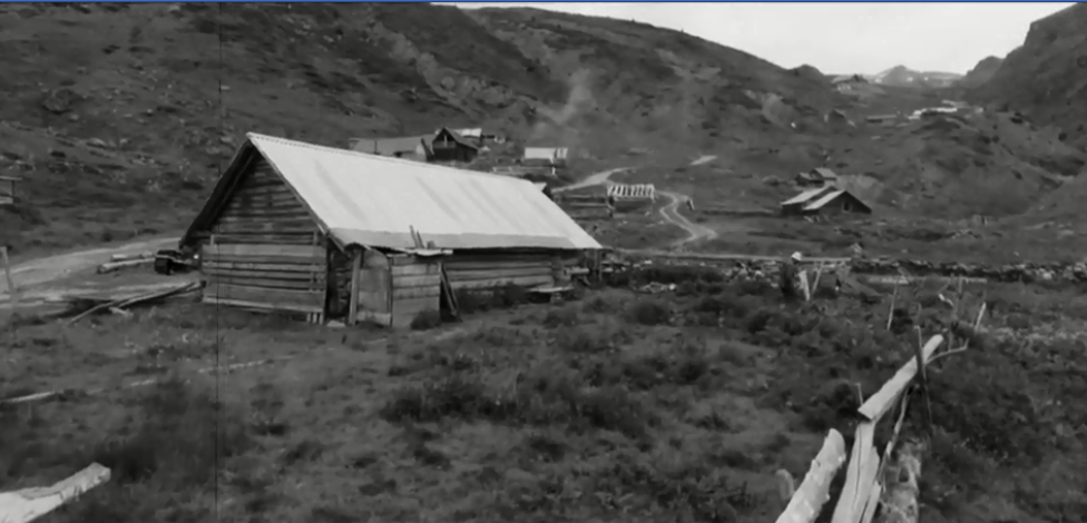 Isniqi i vitit 1976, flet fotografja norvegjeze Ann Christine Eek