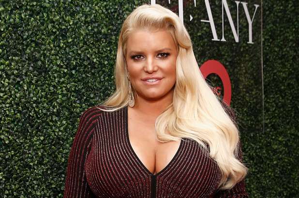 Jessica Simpson thotë se është e vështirë të rrisësh tre fëmijë