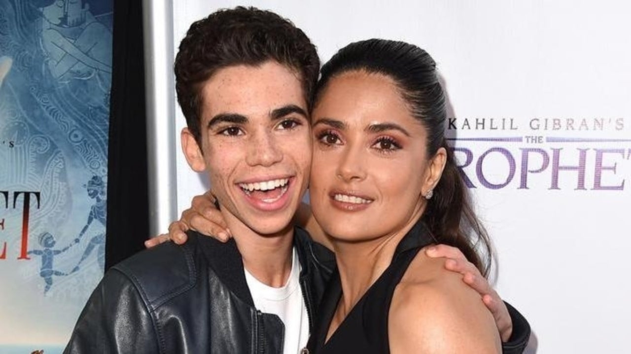 Salma Hayek shkruan fjalë prekëse pas vdekjes së Cameron Boyce