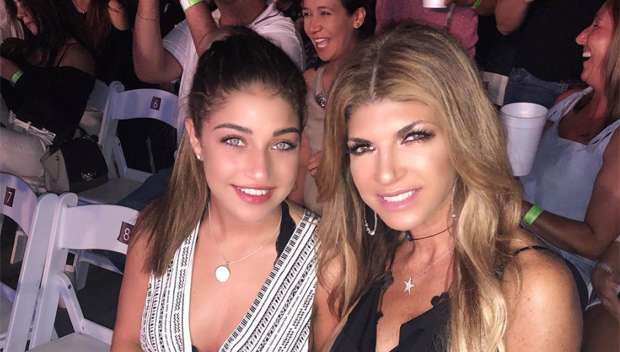Teresa Giudice festoi diplomimin e vazjës së saj me një festë të madhe