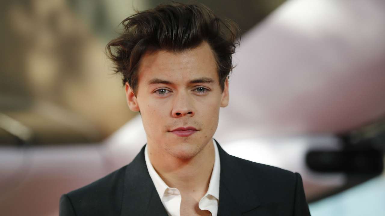 Harry Style realizon xhirime në Skoci (FOTO)