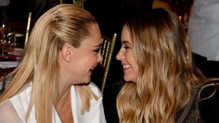 Cara Delevingne dhe Ashley Benson martohen fshehurazi?