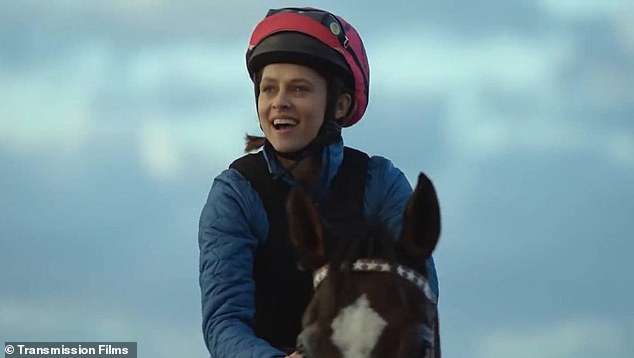 Teresa Palmer thotë se ka qenë e rrezikuar në disa raste gjatë xhirimi të “Ride Like a Girl”