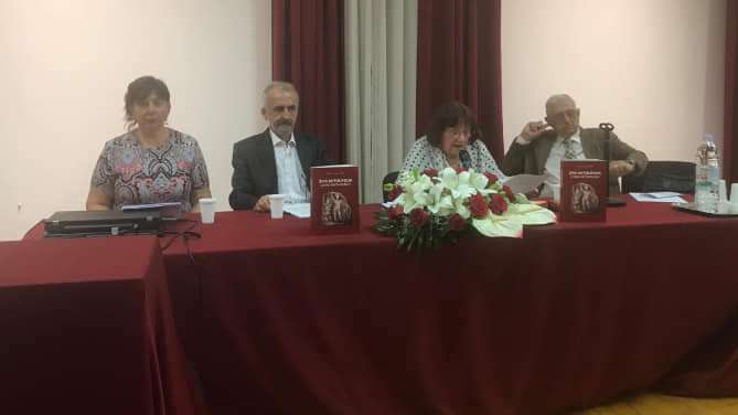 Profesori kosovar, Naser Ferri përuron libër në Kroaci