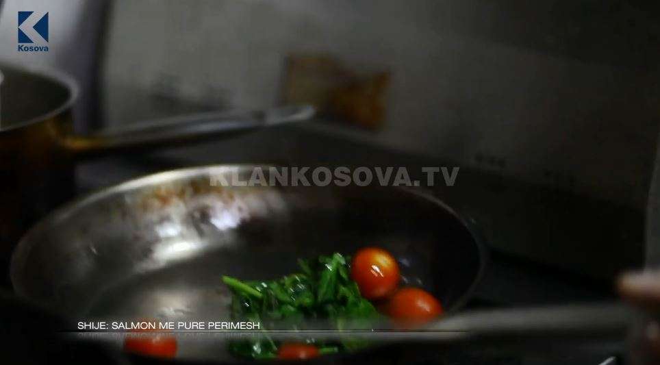 Shije: Salmon me pure perimesh (VIDEO)
