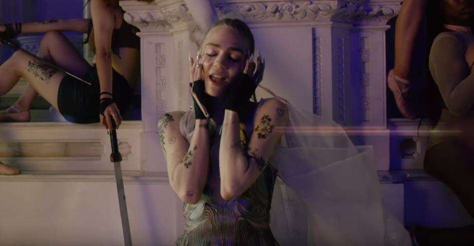 Grimes publikon “Violence” (VIDEO)