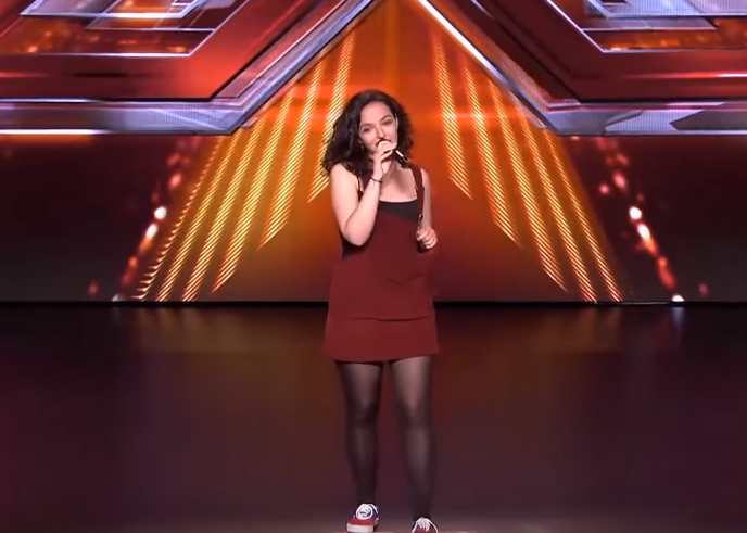 17 vjeçarja shqiptare befason jurinë në "X Factor Greece" (VIDEO)