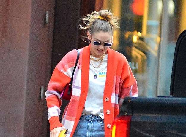Gigi Hadid e lumtur pas ndarjes me Tyler Cameron