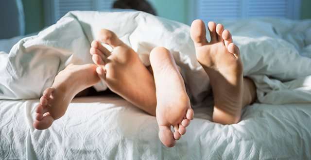 Seks në mëngjes apo në mbrëmje? Flasin ekspertët