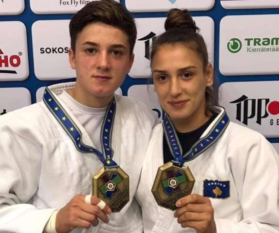 Tre xhudistë në kërkim të medaljeve në botërorin e juniorëve