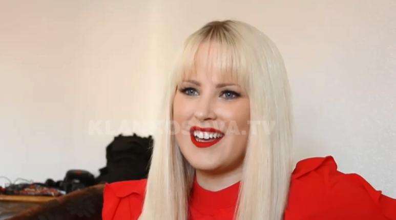 Mirja Lakso, gazetarja suedeze e zhvendosur për të jetuar në Kosovë (VIDEO)