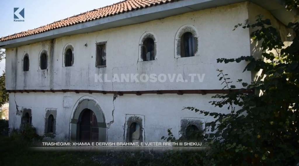 Xhamia e Dervish Brahimit në Cërmjan të Gjakovës, rreth 300 vjet e vjetër (VIDEO)