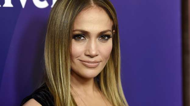 Jennifer Lopez me një fotografi tregon se nuk i duhet grimi për të qenë e bukur