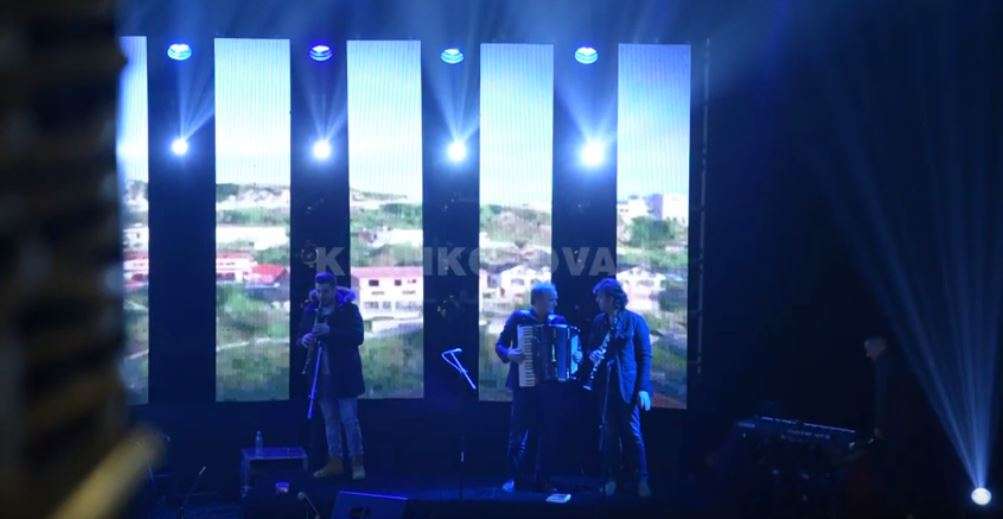Klan Kosova me koncert për pensionistët (VIDEO)
