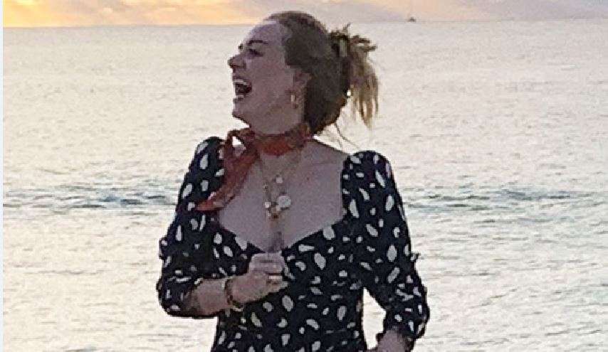 Kështu duket Adele pas peshës që ka humbur