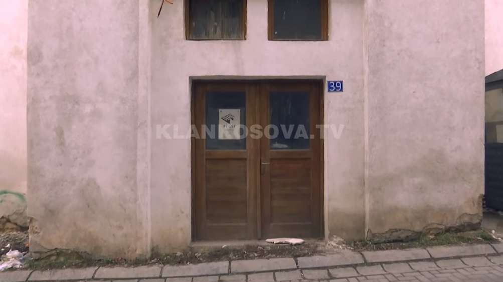 Hamami u restaurua me plan të gabuar (VIDEO)