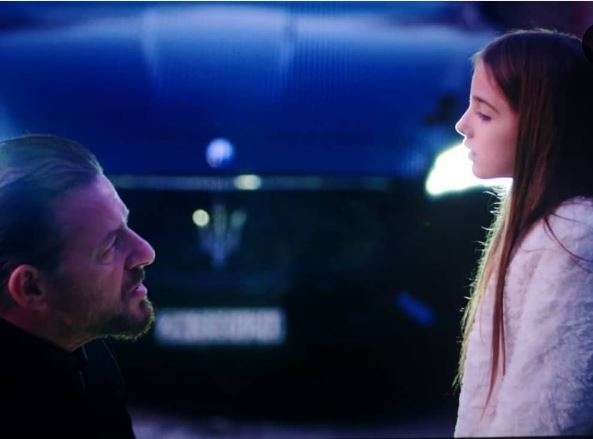 Aktorja e Hollywood-it Eloise Kosumi viziton Komunën e Gjilanit