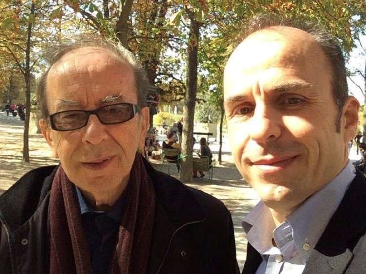 Ismail Kadare gati për ceremoninë e Legjionit të Nderit