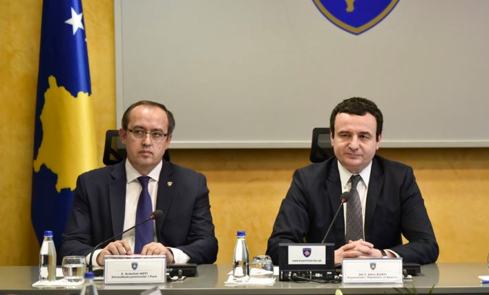 Të dy edhe Avdullah Hoti edhe Albin Kurti janë tifozë të Liverpoolit