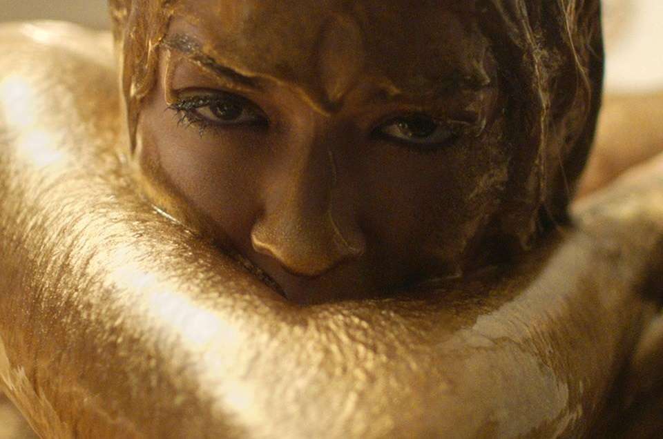 Rita Ora më 13 mars lanson këngën e re (VIDEO)