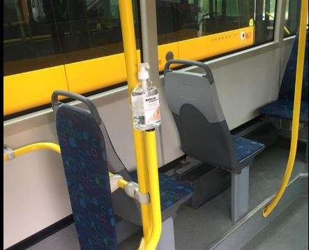 Vendosen dezinfektues nëpër autobusët e Trafikut Urban
