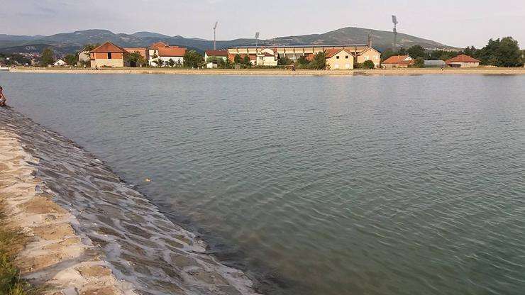 Shtabi Emergjent i Mitrovicës ndalon hyrjen e qytetarëve te Liqeni Akumulues