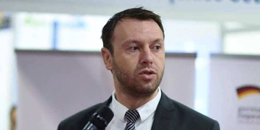 Abrashi: Qeveria merr pushtet që nuk i takon - Puç, tjetër emër a ka?