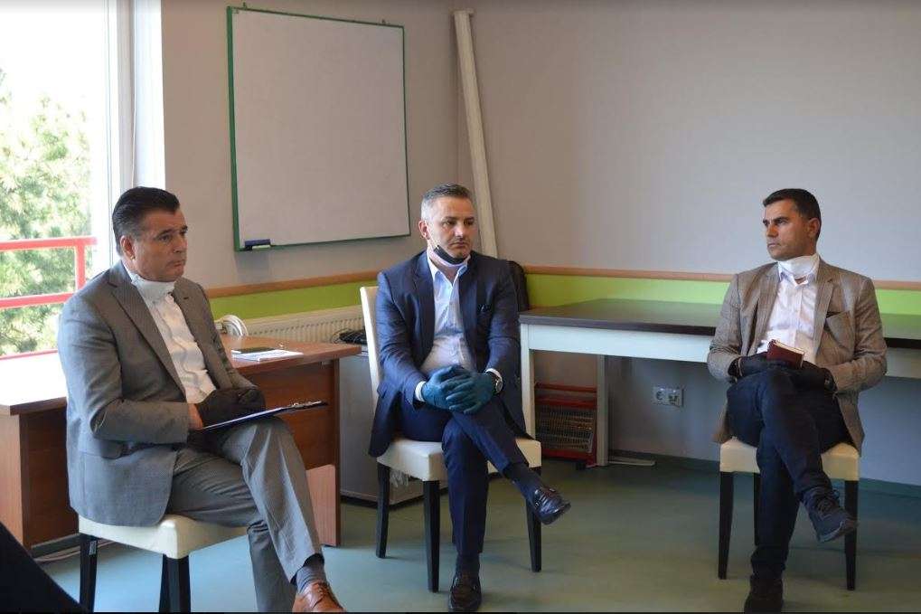 Bahtiri, Tahiri dhe Jashari takohen për menaxhim të situates me koronavirus