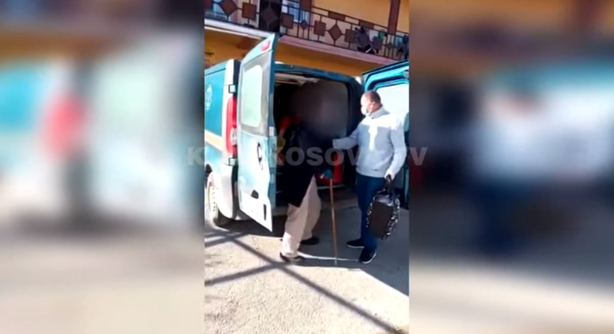 77 vjeçari nga Vitia i shëruar nga Koronavirusi lirohet në shtëpi (VIDEO)