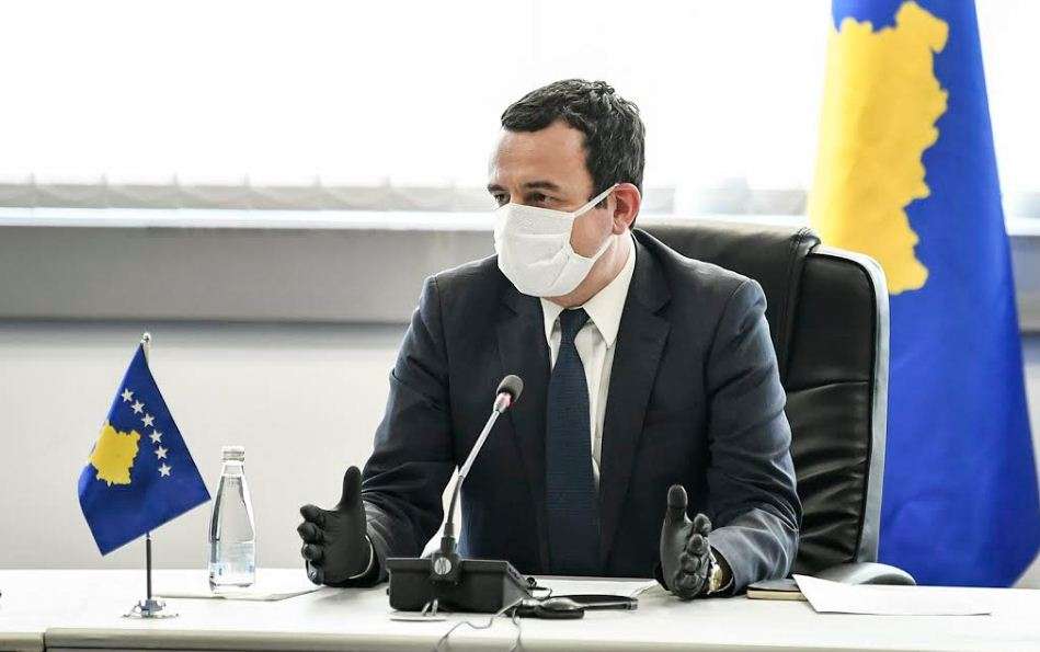 Kurti i njofton ambasadorët për masat e ndërmarra për luftimin e Covid-19