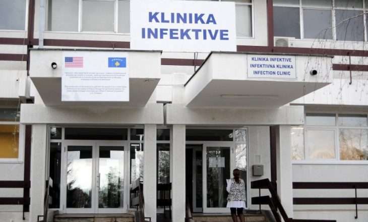 Një pacient me Covid-19 në Klinikën Infektive në gjendje kritike