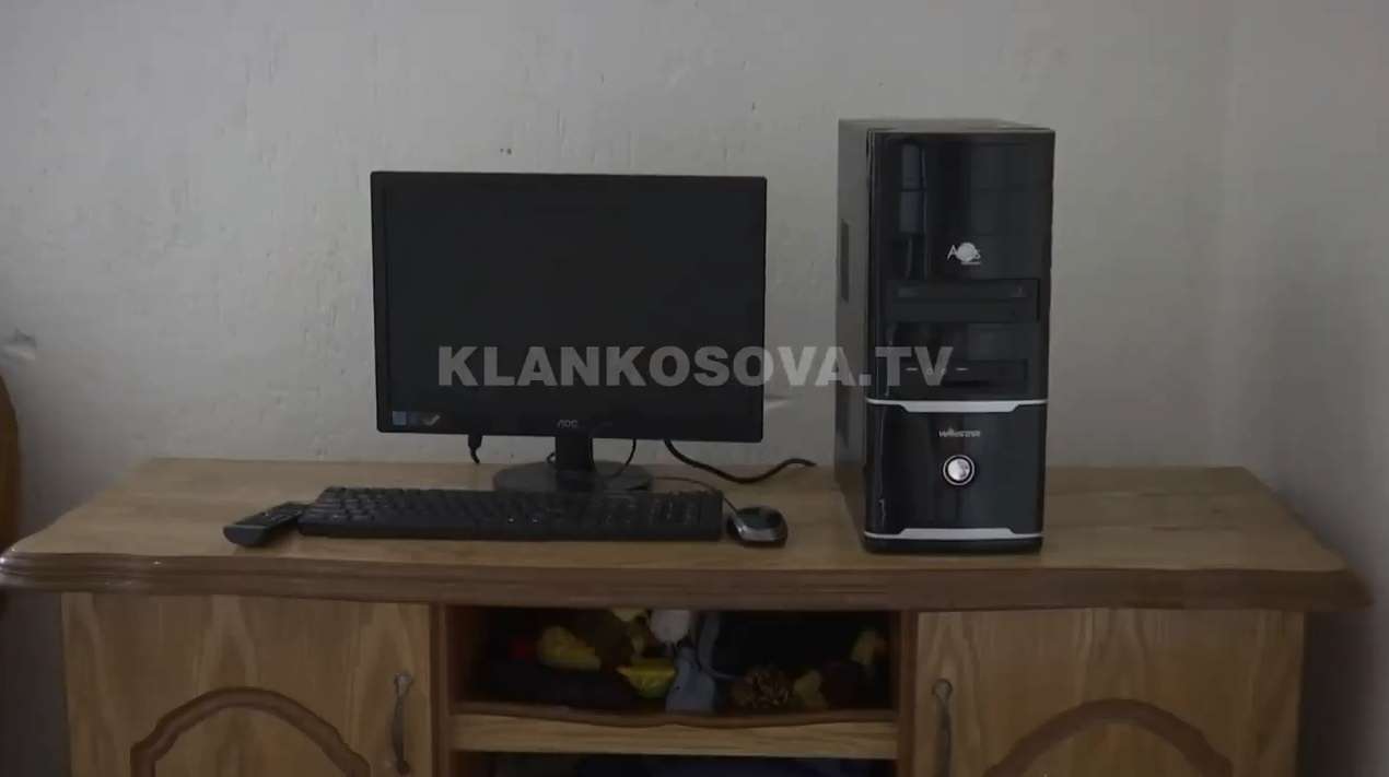 Komuna e Kamenicës ua huazon nxënësve kompjuterët (VIDEO)