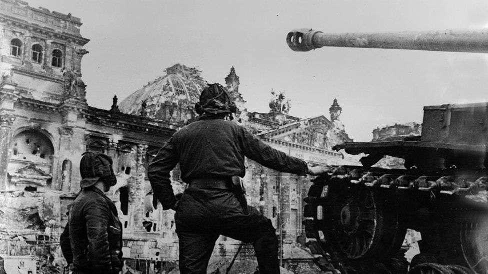 Rënia e Berlinit nazist përmes fotografive