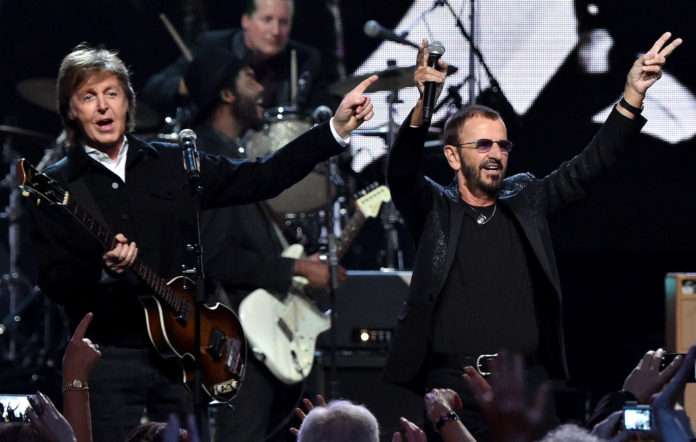 Kënga e padëgjuar e Paul McCartney dhe Ringo Starr të shitet në ankand