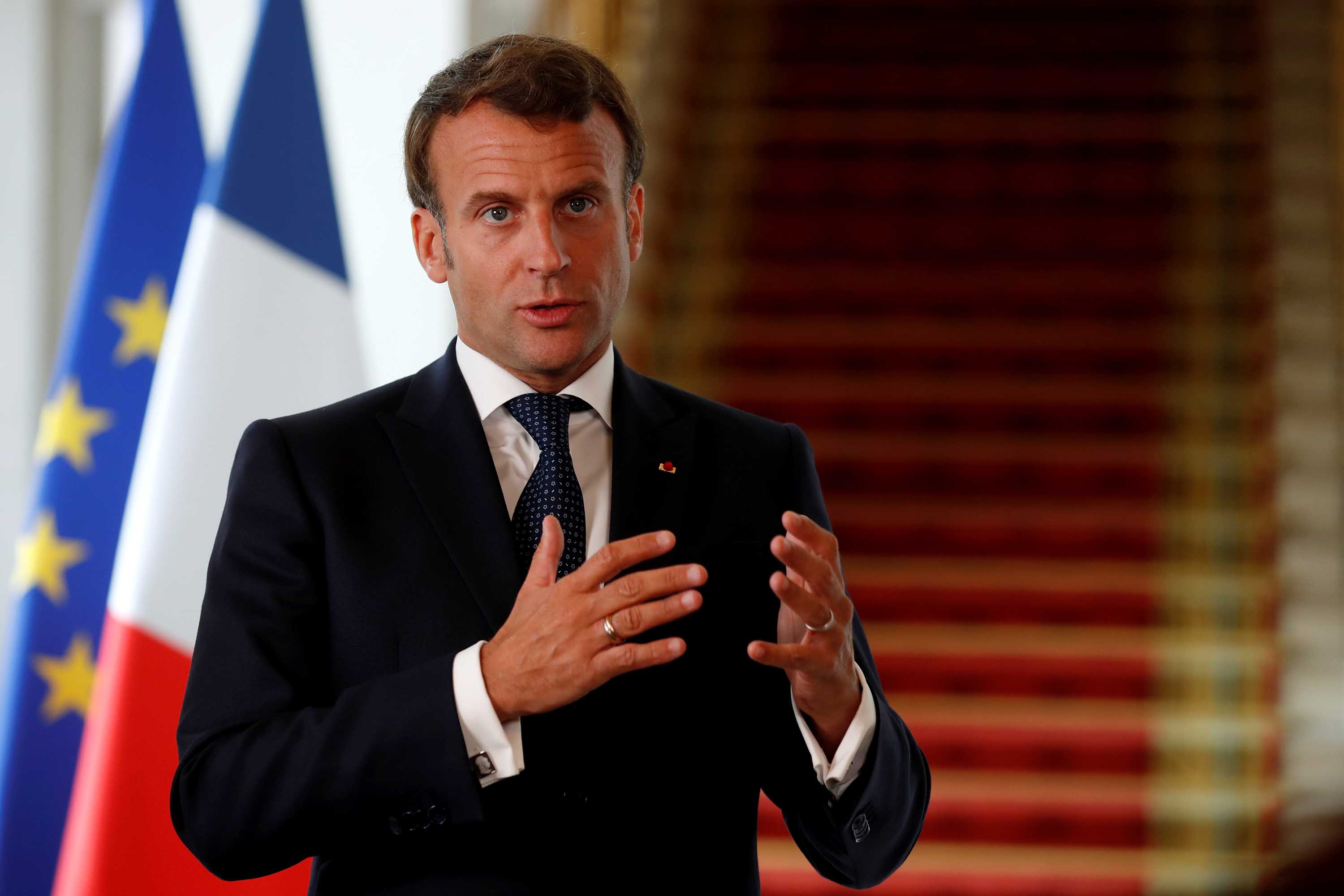 Macron: Për pushimet verore është herët të flitet