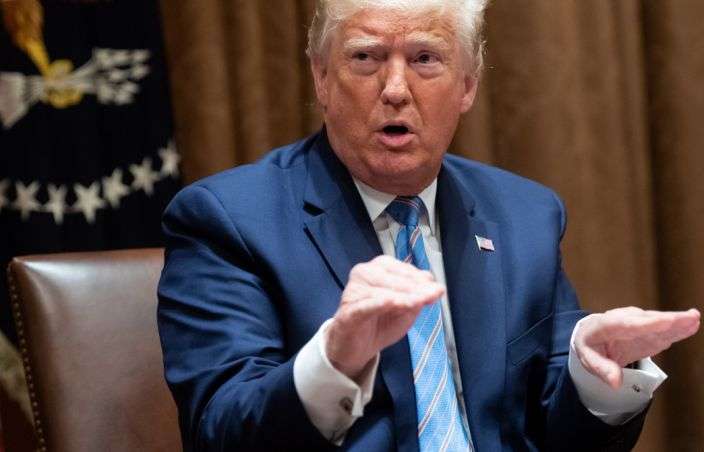 Trump paralajmëron se pandemia mund të 'përkeqësohet përpara se të përmirësohet ’