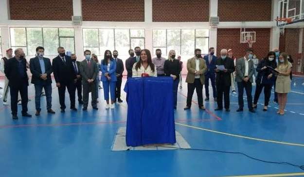 Dumoshi e Tahiri përurojnë palestrën sportive në Samadrexhë të Vushtrrisë