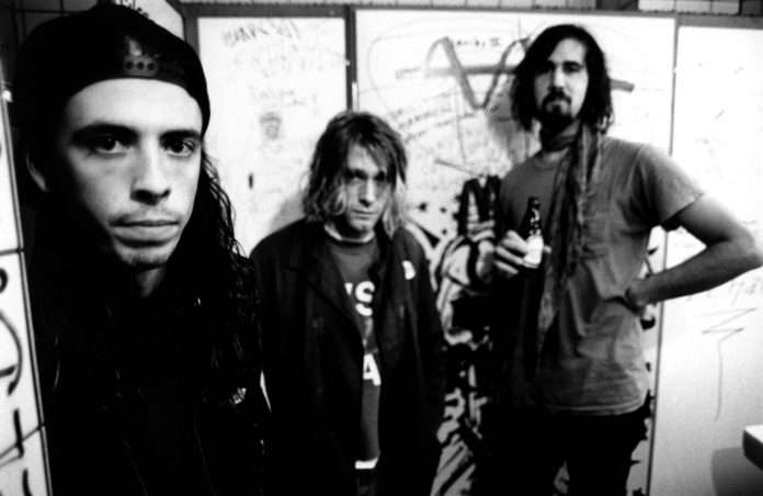 Grohl: T’i shkruaja këngët e Foo Fighters ishte si ekzorcizëm pas vdekjes së Kurt Cobain