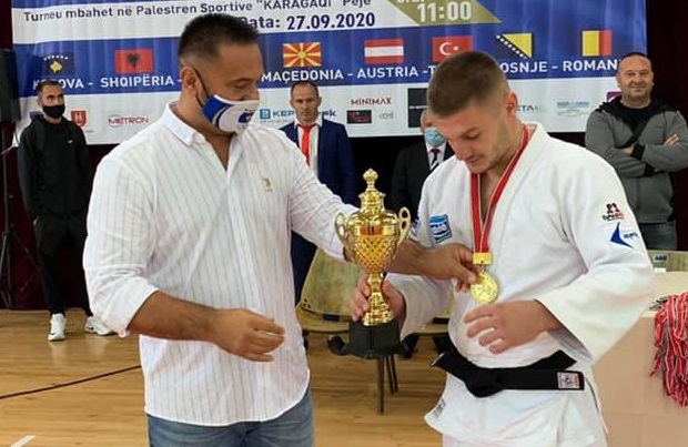 Përfundon me sukses turneu i xhudos në Pejë