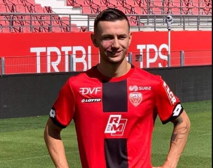 ZYRTARE: Besart Celina transferohet në Dijon të Francës
