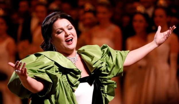 Diva e operës ruse Netrebeko infektohet me koronavirus
