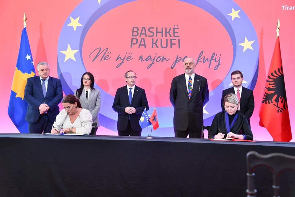 Nënshkruhet marrëveshja për bashkëpunim filmik mes Kosovës dhe Shqipërisë