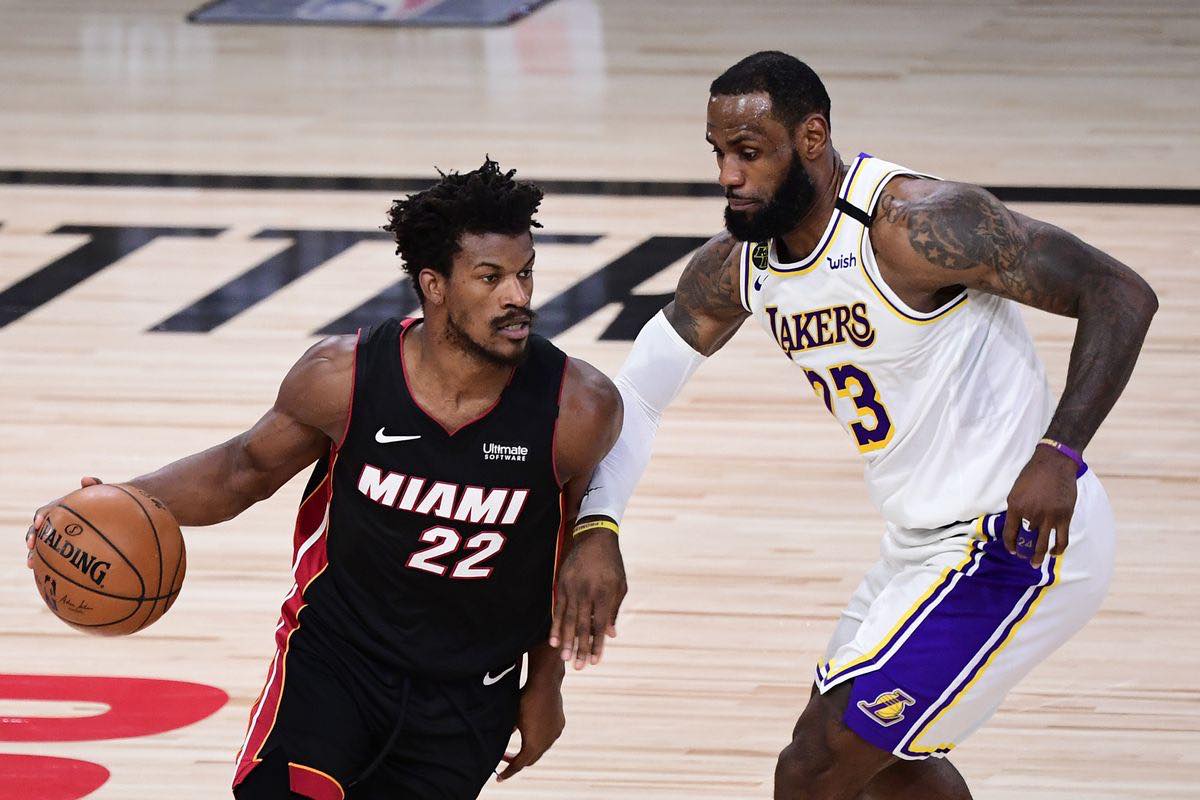 Los Angeles Lakers dhe Miami Heat ndeshen sot në finalen e kampionatit në NBA