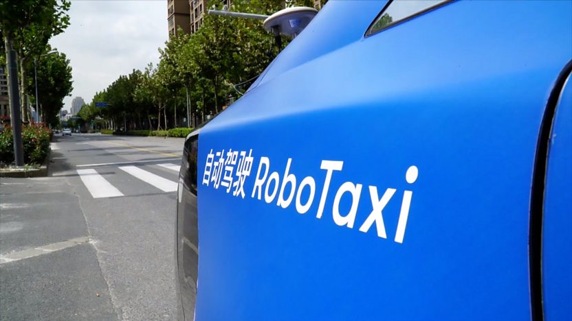 Njerëzit në Kinë tani mund të shfrytëzojnë taksi robot