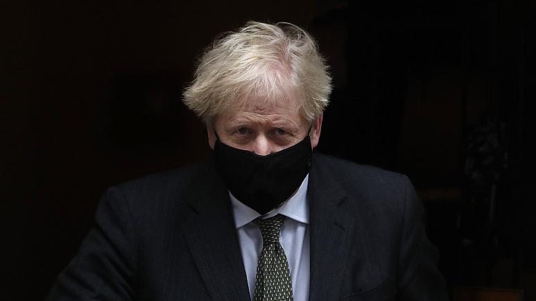Johnson tentoi të bisedonte në telefon me Merkelin dhe Macron për Brexit