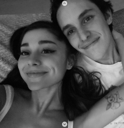 Fejohet Ariana Grande