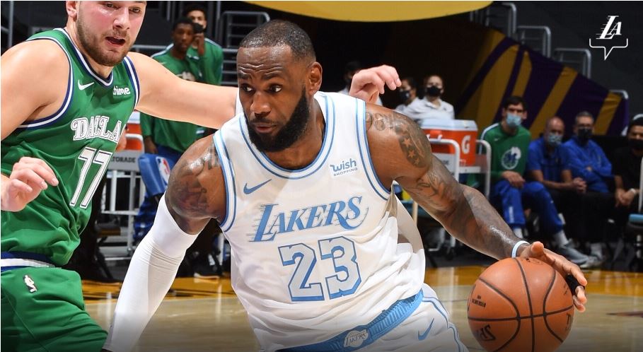 Lakers marin fitoren e parë, Clippers dhe Brooklyn në superformë