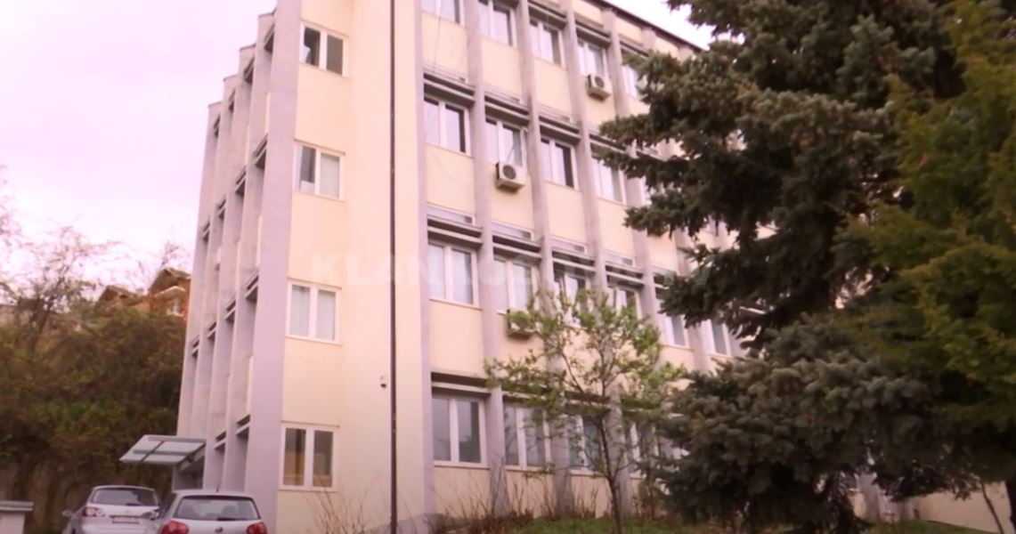 Hemodializa e Rahovecit në mungesë stafi mbetet pa u funksionalizuar (VIDEO)