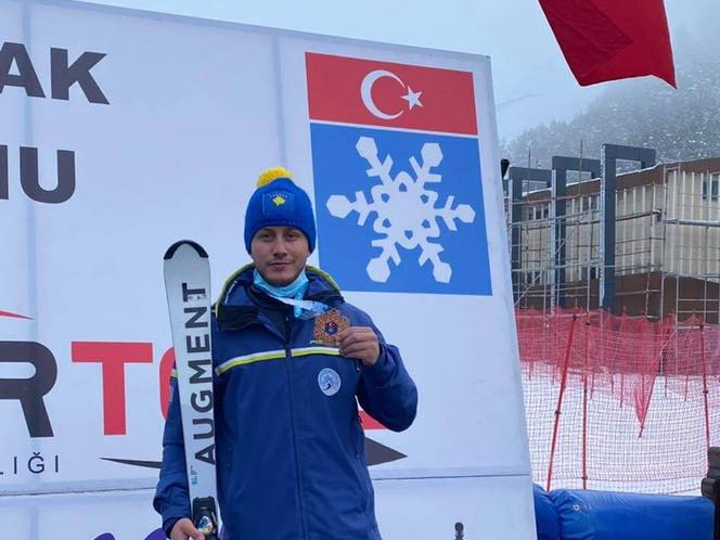 Arbi Pupovci fiton medaljen e bronztë në garën ‘Erzurum 2020’